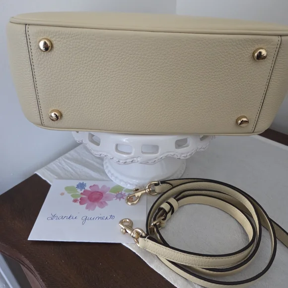 Coach Small Savannah Carryall NWT Color: Moonlight - Picture 5 of 7